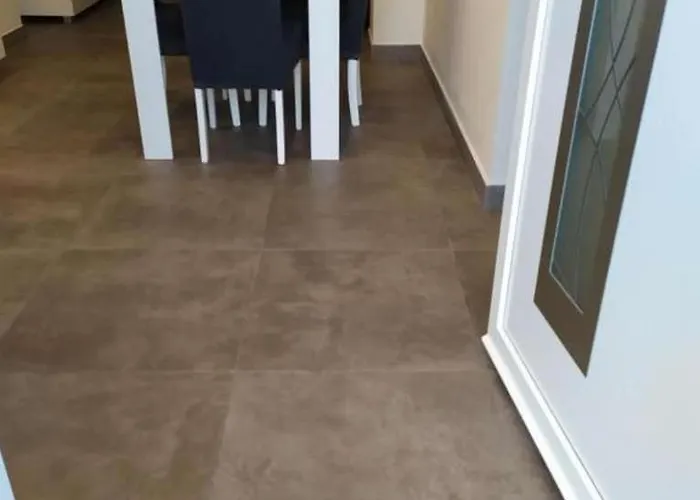 With Wifi Ploce, Neretva Delta - Usce Neretve - 22723 Ploce (Dubrovnik-Neretva)