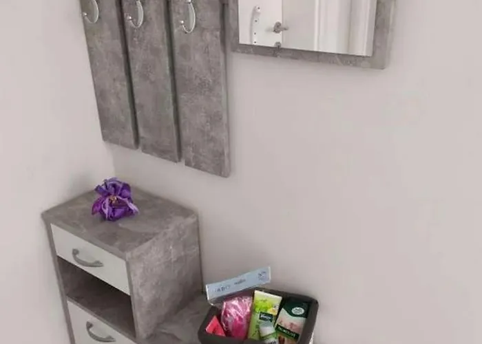 Appartement With Wifi Ploce, Neretva Delta - Usce Neretve - 22723 *